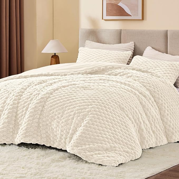 BEDELITE Fluffy Queen Comforter Set - Grey Fleece Soft Comforter for Queen Size Bed, Luxury Warm Bedding Set for Winter, Fuzzy Bed Set 3 Pieces (1 Comforter, 2 Pillowcases)